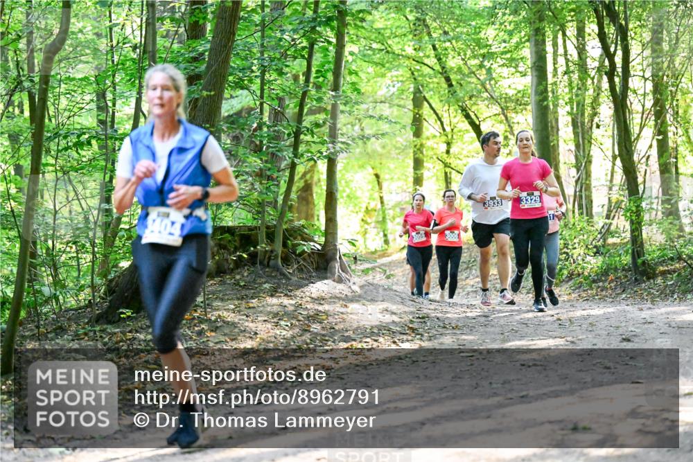 28.09.2025 - 33. Volkslauf durch das schöne Alstertal Dr. Thomas Lammeyer http://msf.ph/oto/8962791 28.09.2025 11:12:35 Laufen 3006, 1404, 3933, 3329 meine-sportfotos.de