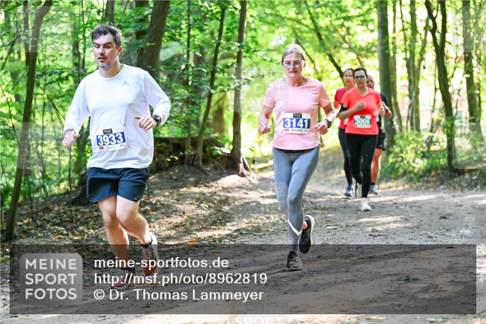 28.09.2025 - 33. Volkslauf durch das schöne Alstertal Dr. Thomas Lammeyer http://msf.ph/oto/8962819 28.09.2025 11:12:39 Laufen 3933, 13141, 3006 meine-sportfotos.de