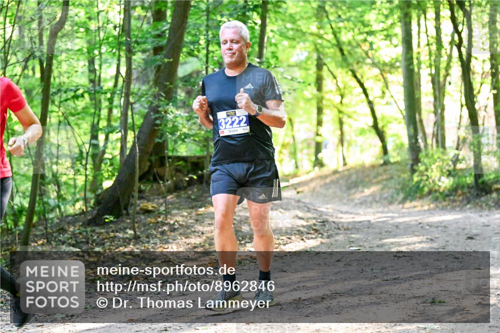 28.09.2025 - 33. Volkslauf durch das schöne Alstertal Dr. Thomas Lammeyer http://msf.ph/oto/8962846 28.09.2025 11:12:43 Laufen 3222 meine-sportfotos.de