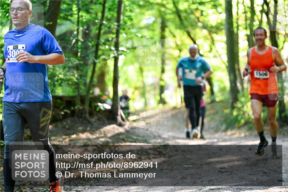 28.09.2025 - 33. Volkslauf durch das schöne Alstertal Dr. Thomas Lammeyer http://msf.ph/oto/8962941 28.09.2025 11:13:11 Laufen 300, 1506 meine-sportfotos.de