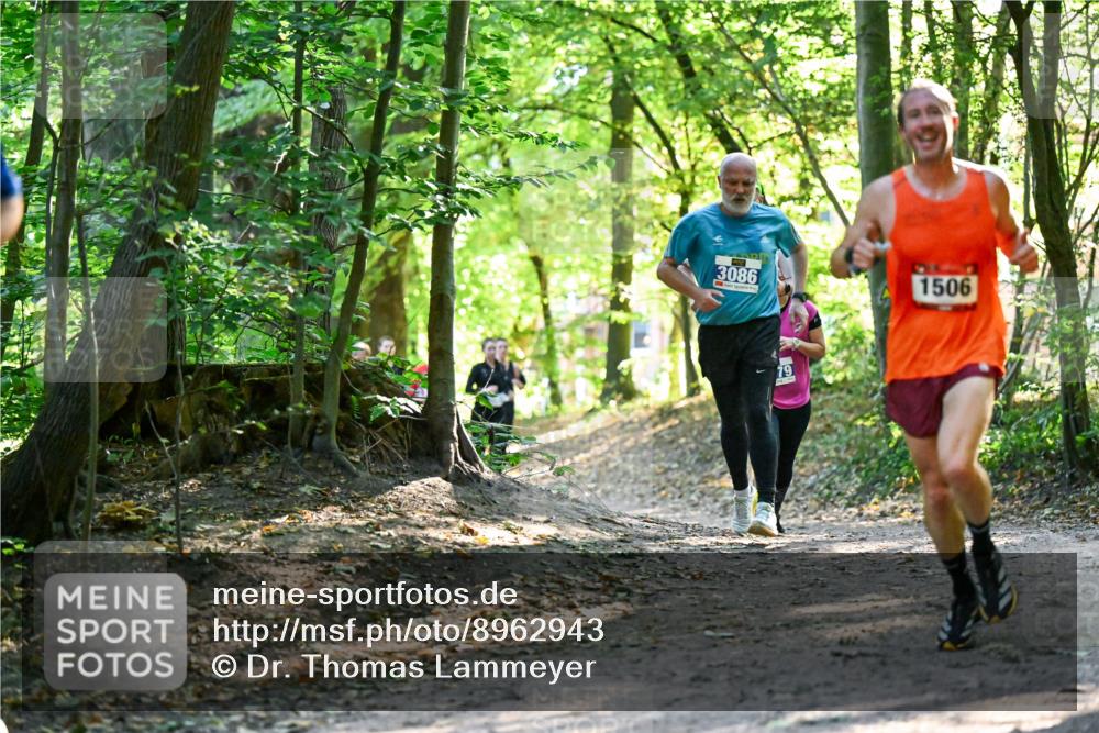 28.09.2025 - 33. Volkslauf durch das schöne Alstertal Dr. Thomas Lammeyer http://msf.ph/oto/8962943 28.09.2025 11:13:11 Laufen 3086, 1506, 79 meine-sportfotos.de