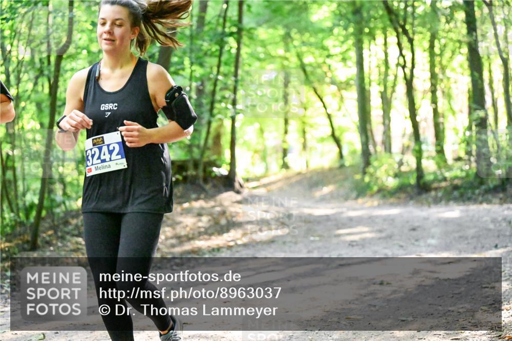 28.09.2025 - 33. Volkslauf durch das schöne Alstertal Dr. Thomas Lammeyer http://msf.ph/oto/8963037 28.09.2025 11:13:24 Laufen 7, 3242 meine-sportfotos.de
