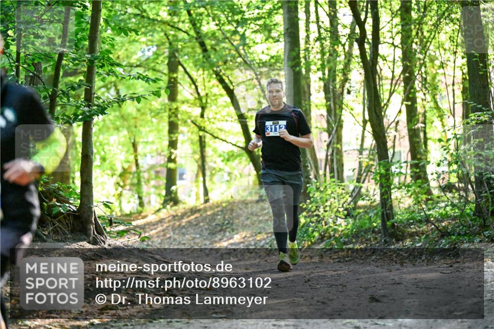 28.09.2025 - 33. Volkslauf durch das schöne Alstertal Dr. Thomas Lammeyer http://msf.ph/oto/8963102 28.09.2025 11:14:01 Laufen 3112 meine-sportfotos.de