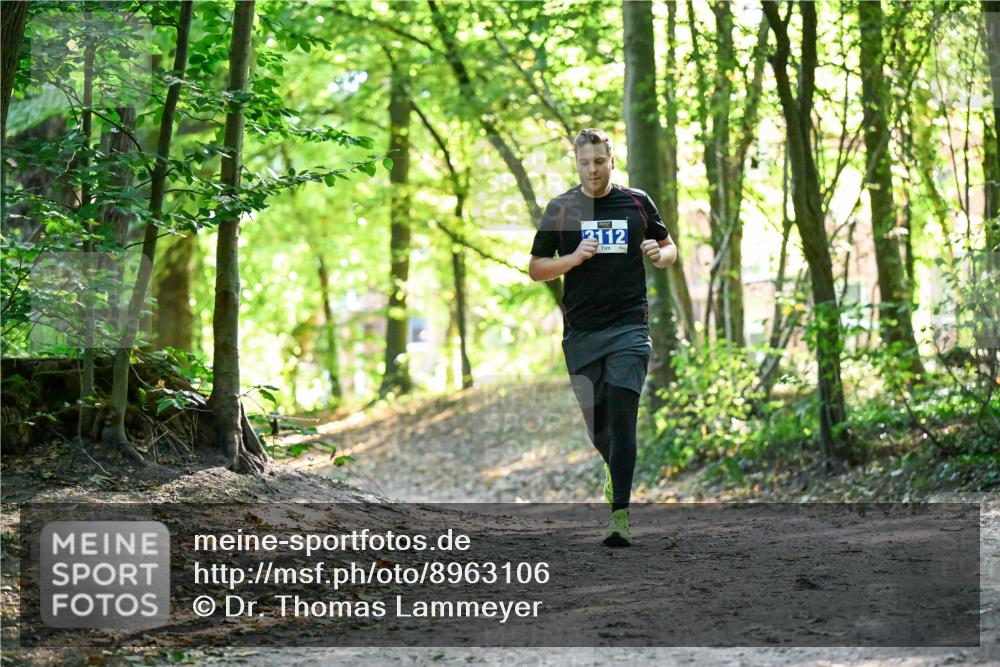 28.09.2025 - 33. Volkslauf durch das schöne Alstertal Dr. Thomas Lammeyer http://msf.ph/oto/8963106 28.09.2025 11:14:01 Laufen 2112 meine-sportfotos.de
