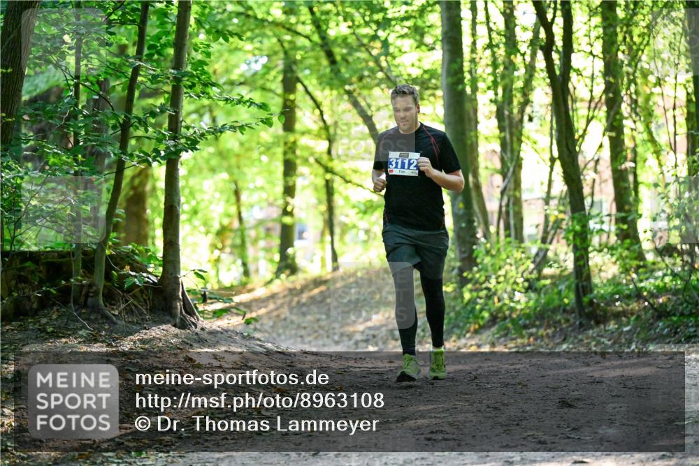 28.09.2025 - 33. Volkslauf durch das schöne Alstertal Dr. Thomas Lammeyer http://msf.ph/oto/8963108 28.09.2025 11:14:01 Laufen 3112 meine-sportfotos.de
