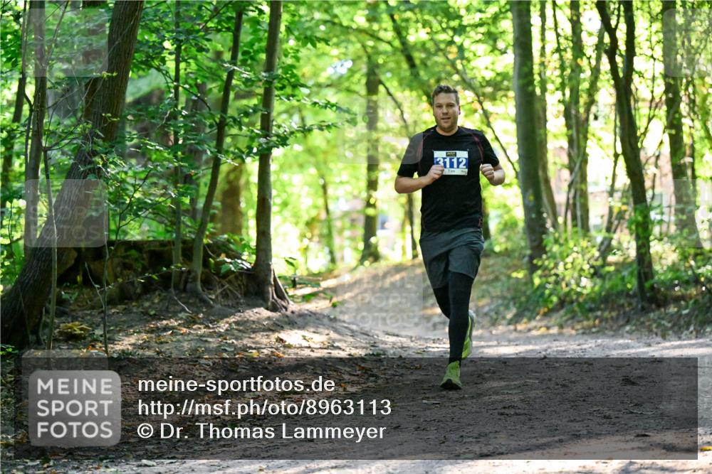 28.09.2025 - 33. Volkslauf durch das schöne Alstertal Dr. Thomas Lammeyer http://msf.ph/oto/8963113 28.09.2025 11:14:02 Laufen 3112 meine-sportfotos.de