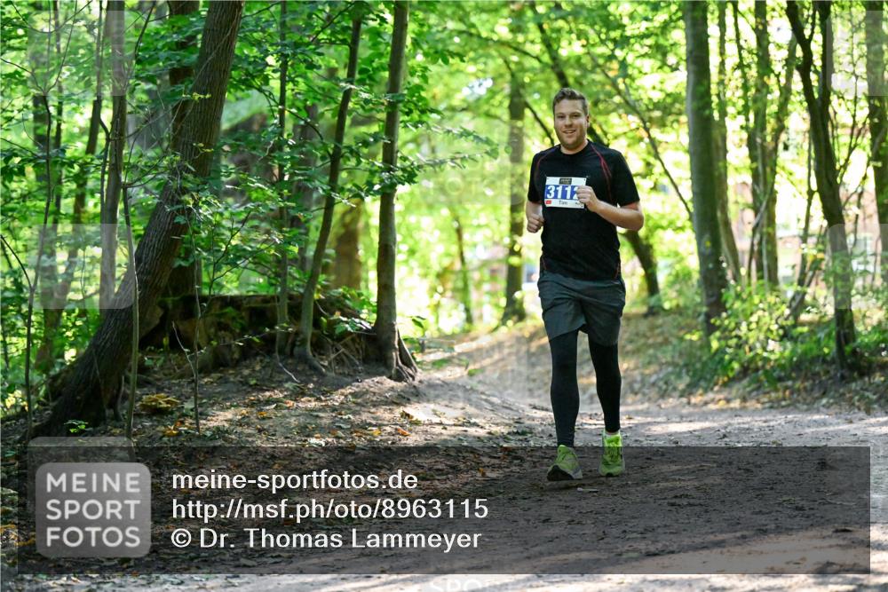 28.09.2025 - 33. Volkslauf durch das schöne Alstertal Dr. Thomas Lammeyer http://msf.ph/oto/8963115 28.09.2025 11:14:02 Laufen 3112 meine-sportfotos.de