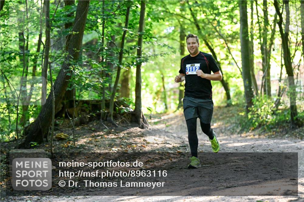 28.09.2025 - 33. Volkslauf durch das schöne Alstertal Dr. Thomas Lammeyer http://msf.ph/oto/8963116 28.09.2025 11:14:02 Laufen 3112 meine-sportfotos.de