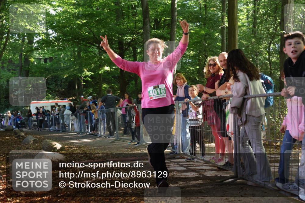 28.09.2025 - 33. Volkslauf durch das schöne Alstertal Strokosch-Dieckow http://msf.ph/oto/8963129 28.09.2025 11:01:47 Ziel 4016 meine-sportfotos.de