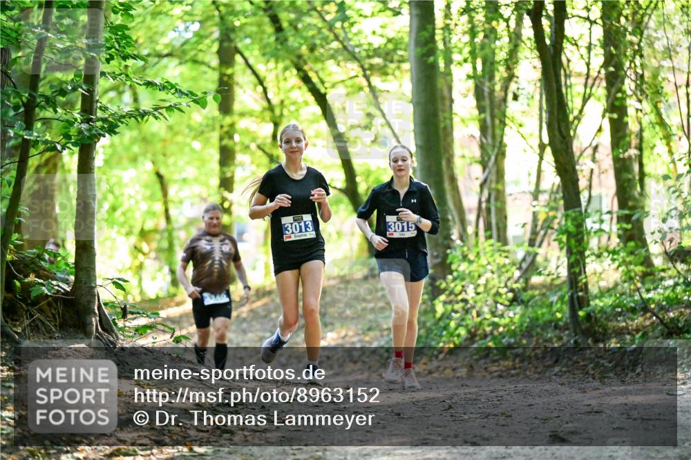 28.09.2025 - 33. Volkslauf durch das schöne Alstertal Dr. Thomas Lammeyer http://msf.ph/oto/8963152 28.09.2025 11:14:14 Laufen 3013, 3015 meine-sportfotos.de