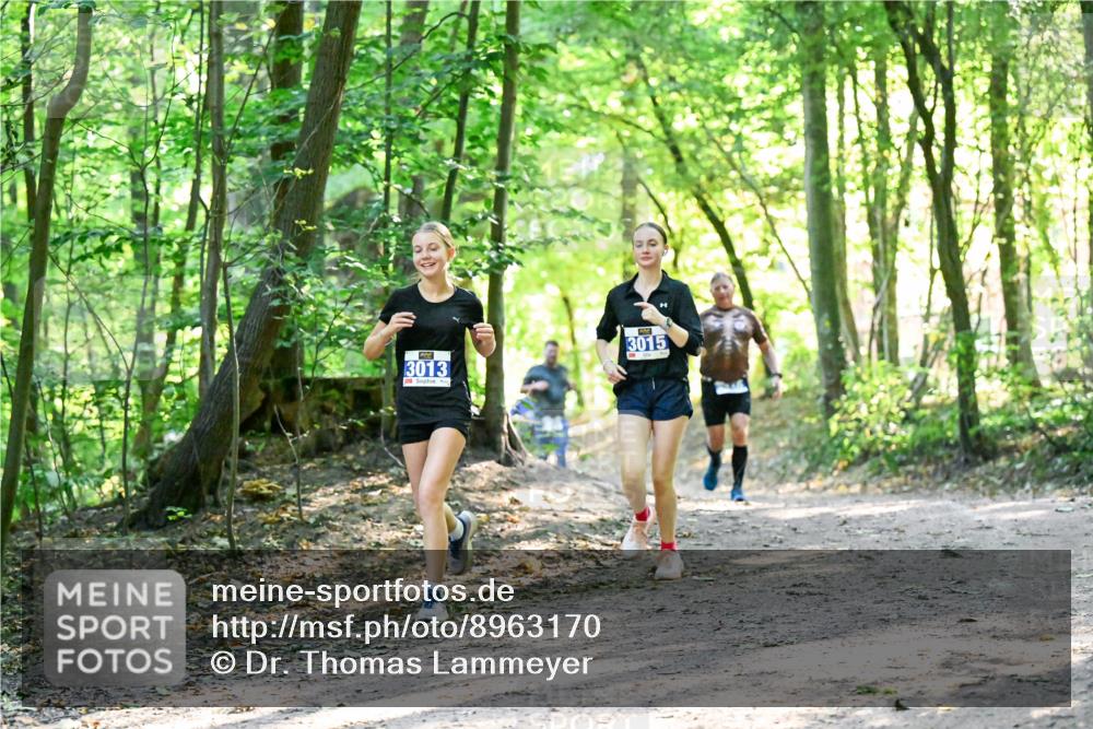 28.09.2025 - 33. Volkslauf durch das schöne Alstertal Dr. Thomas Lammeyer http://msf.ph/oto/8963170 28.09.2025 11:14:16 Laufen 3013, 3015 meine-sportfotos.de