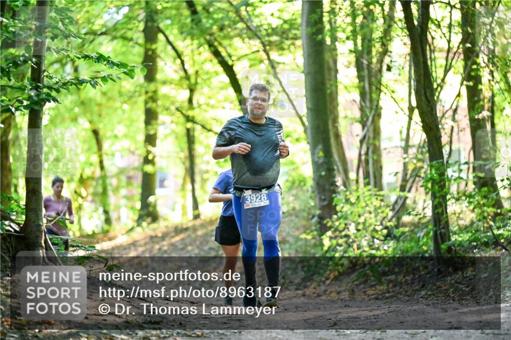 28.09.2025 - 33. Volkslauf durch das schöne Alstertal Dr. Thomas Lammeyer http://msf.ph/oto/8963187 28.09.2025 11:14:20 Laufen 3928 meine-sportfotos.de