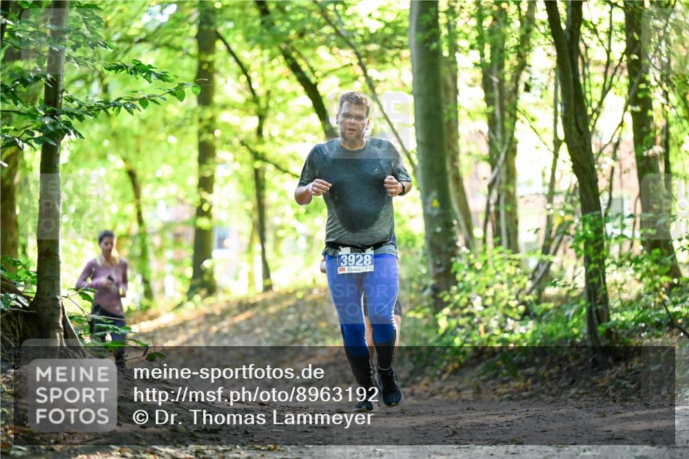 28.09.2025 - 33. Volkslauf durch das schöne Alstertal Dr. Thomas Lammeyer http://msf.ph/oto/8963192 28.09.2025 11:14:21 Laufen 13928 meine-sportfotos.de