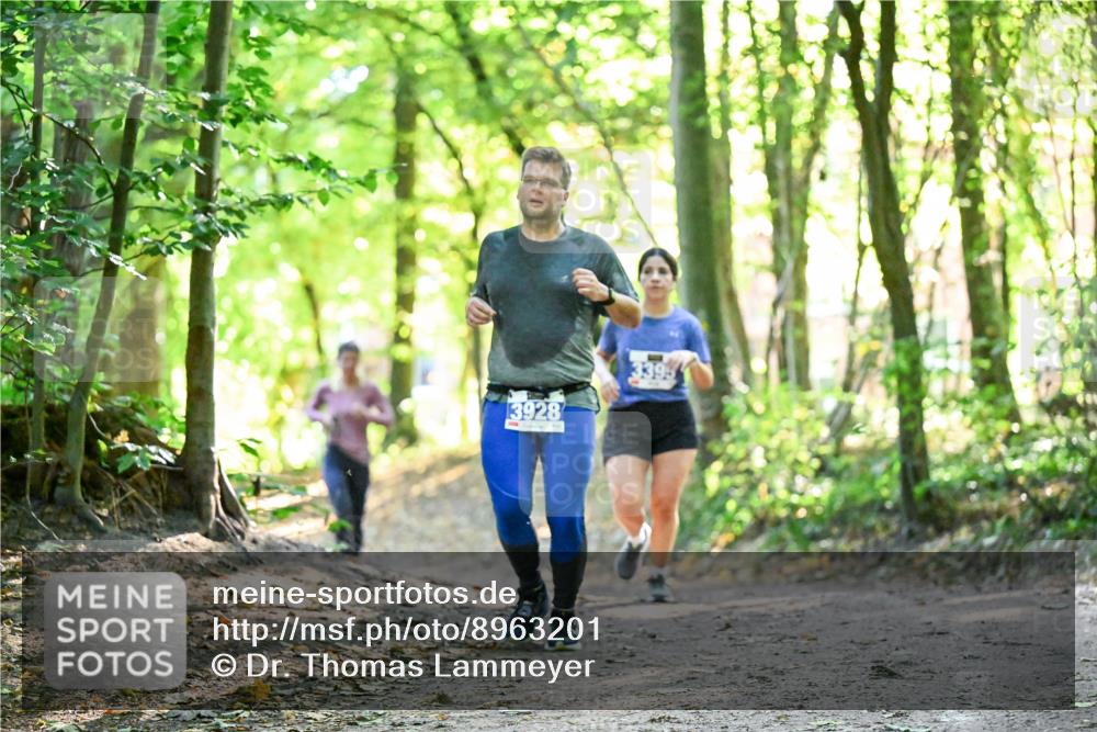28.09.2025 - 33. Volkslauf durch das schöne Alstertal Dr. Thomas Lammeyer http://msf.ph/oto/8963201 28.09.2025 11:14:22 Laufen 3928, 3395 meine-sportfotos.de