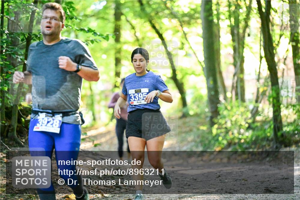 28.09.2025 - 33. Volkslauf durch das schöne Alstertal Dr. Thomas Lammeyer http://msf.ph/oto/8963211 28.09.2025 11:14:23 Laufen 3928, 3395 meine-sportfotos.de