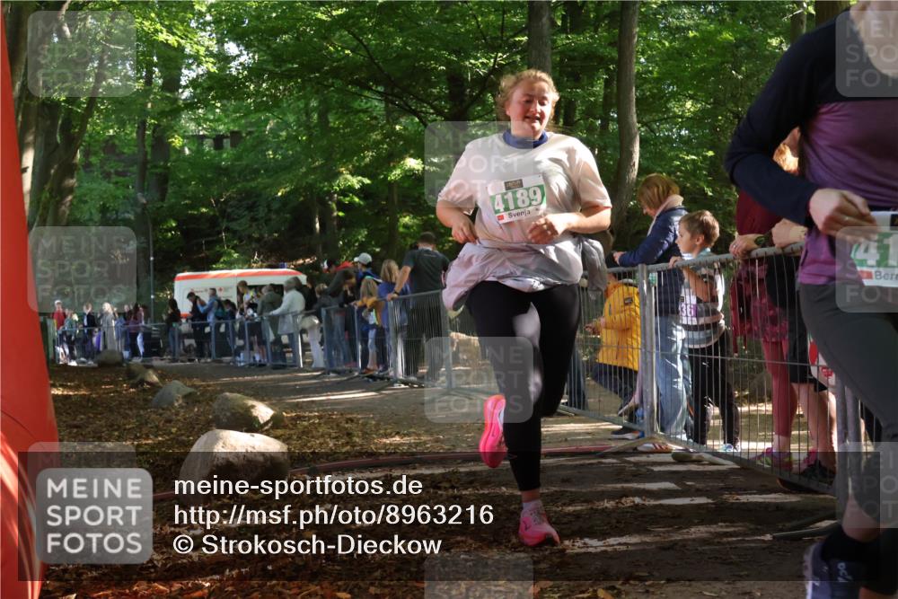 28.09.2025 - 33. Volkslauf durch das schöne Alstertal Strokosch-Dieckow http://msf.ph/oto/8963216 28.09.2025 11:01:59 Ziel 4189 meine-sportfotos.de