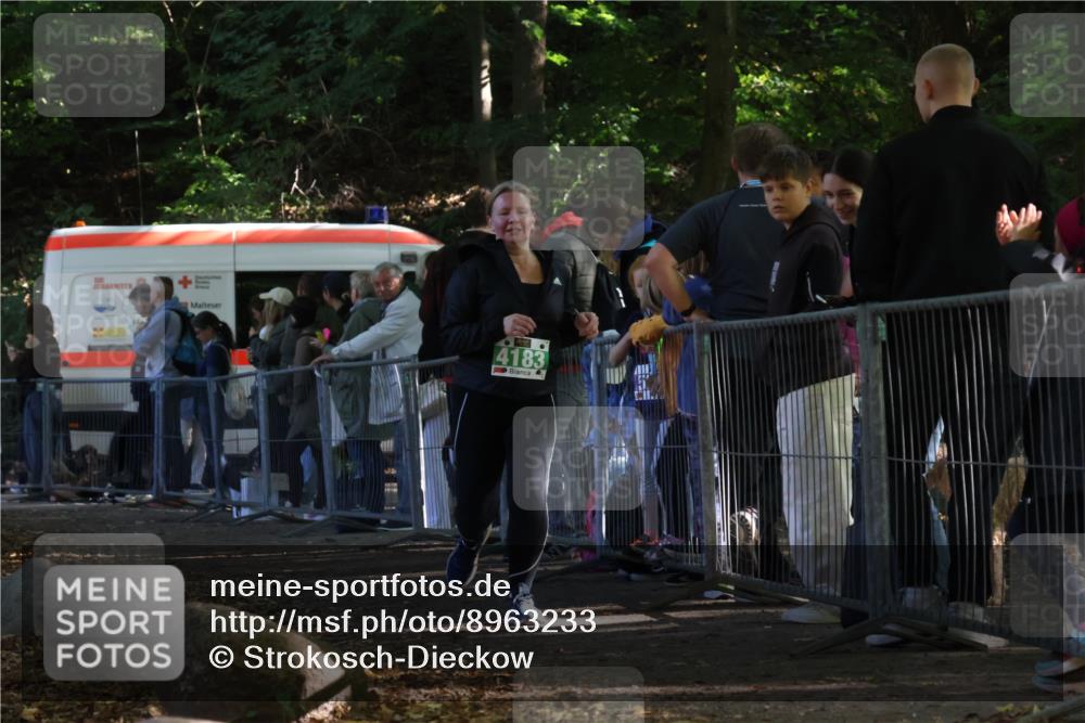 28.09.2025 - 33. Volkslauf durch das schöne Alstertal Strokosch-Dieckow http://msf.ph/oto/8963233 28.09.2025 11:02:37 Ziel 4183 meine-sportfotos.de