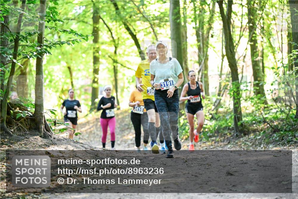 28.09.2025 - 33. Volkslauf durch das schöne Alstertal Dr. Thomas Lammeyer http://msf.ph/oto/8963236 28.09.2025 11:14:31 Laufen 3410, 390, 3191, 1001 meine-sportfotos.de
