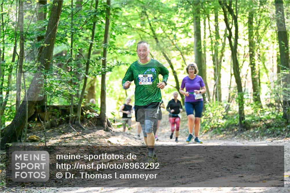 28.09.2025 - 33. Volkslauf durch das schöne Alstertal Dr. Thomas Lammeyer http://msf.ph/oto/8963292 28.09.2025 11:14:40 Laufen 3951, 3007 meine-sportfotos.de