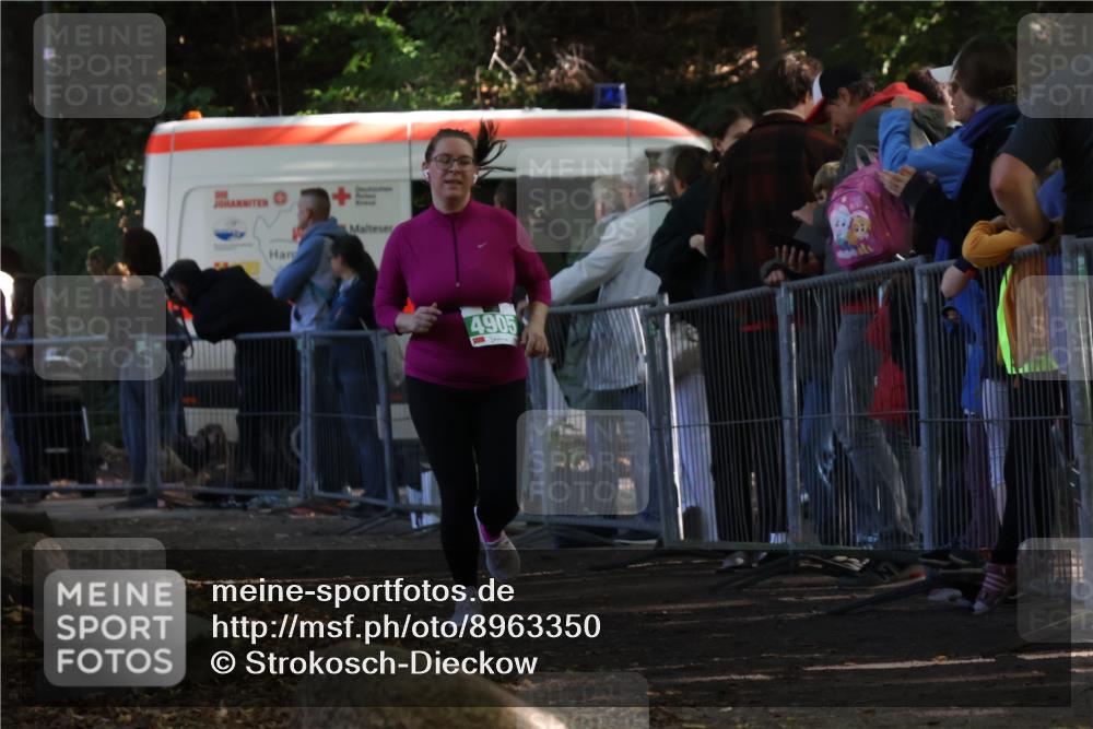 28.09.2025 - 33. Volkslauf durch das schöne Alstertal Strokosch-Dieckow http://msf.ph/oto/8963350 28.09.2025 11:03:26 Ziel 4905 meine-sportfotos.de