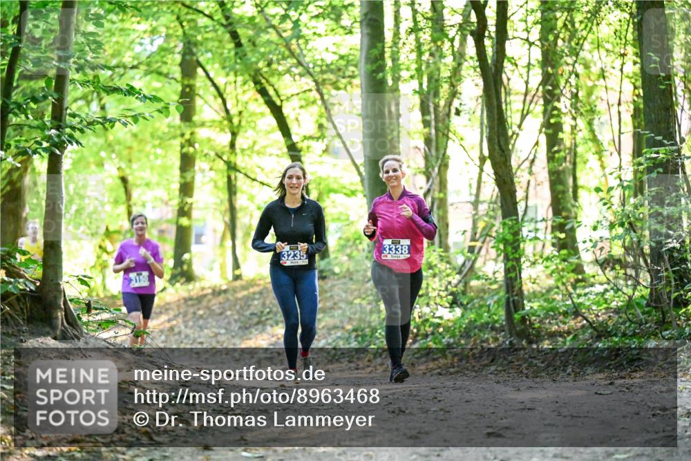 28.09.2025 - 33. Volkslauf durch das schöne Alstertal Dr. Thomas Lammeyer http://msf.ph/oto/8963468 28.09.2025 11:15:54 Laufen 3235, 3338, 3150 meine-sportfotos.de