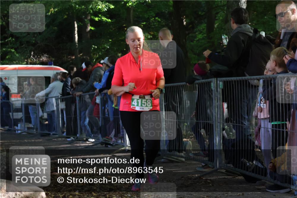 28.09.2025 - 33. Volkslauf durch das schöne Alstertal Strokosch-Dieckow http://msf.ph/oto/8963545 28.09.2025 11:04:22 Ziel 4158 meine-sportfotos.de