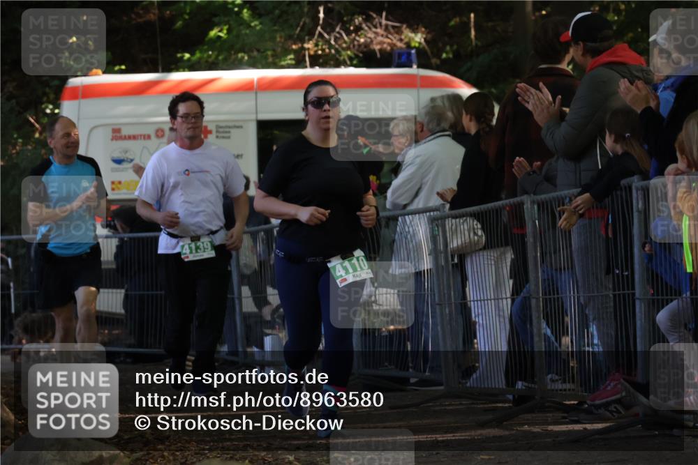 28.09.2025 - 33. Volkslauf durch das schöne Alstertal Strokosch-Dieckow http://msf.ph/oto/8963580 28.09.2025 11:05:33 Ziel 4110 meine-sportfotos.de