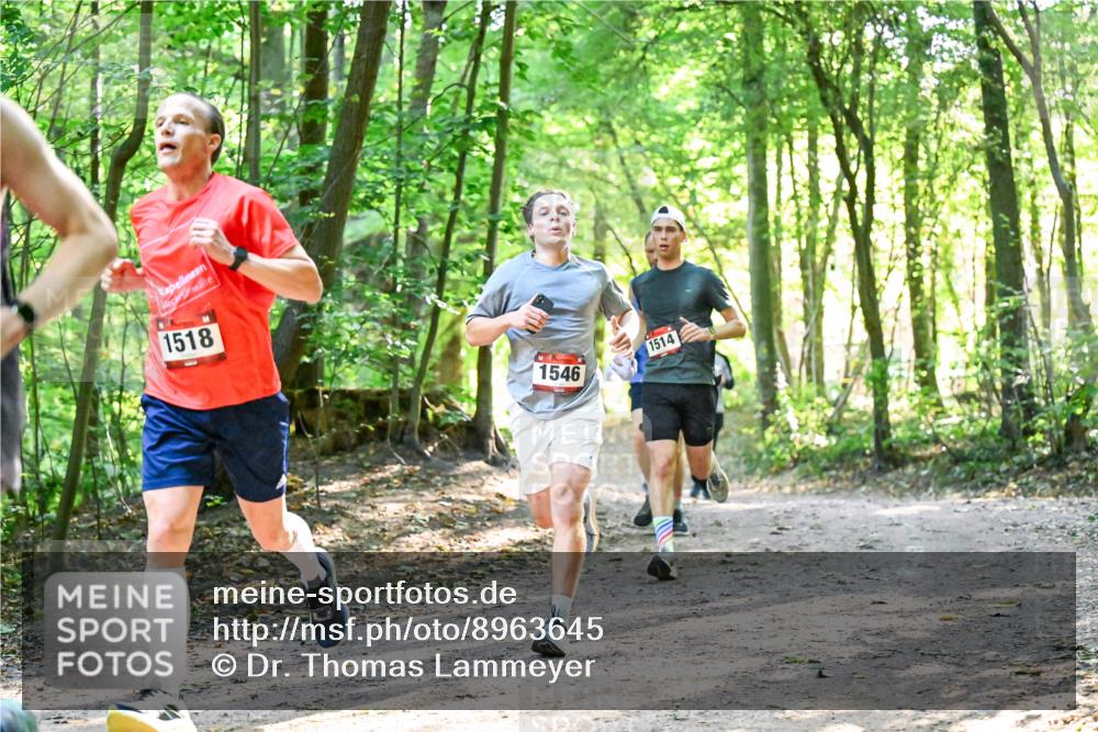 28.09.2025 - 33. Volkslauf durch das schöne Alstertal Dr. Thomas Lammeyer http://msf.ph/oto/8963645 28.09.2025 11:16:20 Laufen 1518, 1546, 1514 meine-sportfotos.de