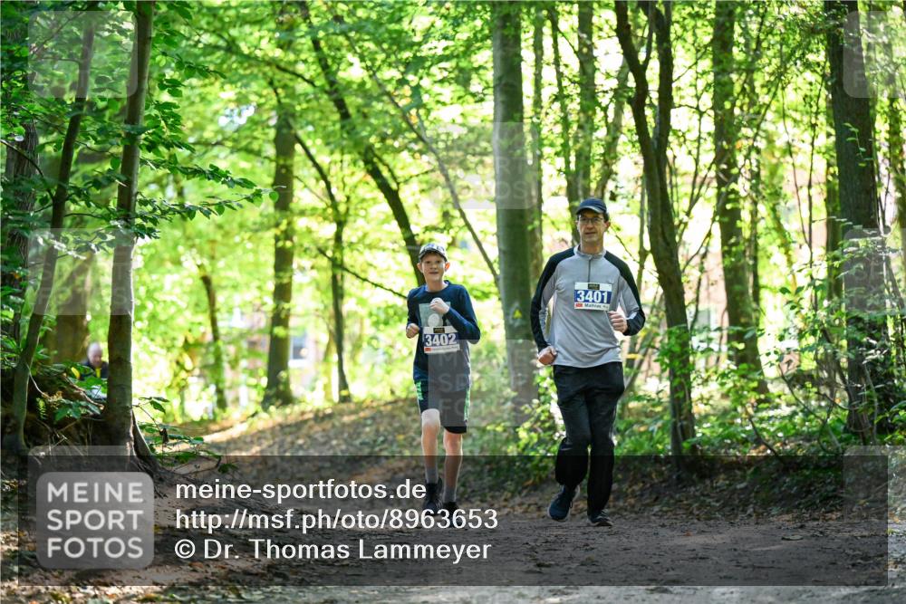 28.09.2025 - 33. Volkslauf durch das schöne Alstertal Dr. Thomas Lammeyer http://msf.ph/oto/8963653 28.09.2025 11:16:22 Laufen 3402, 3401 meine-sportfotos.de