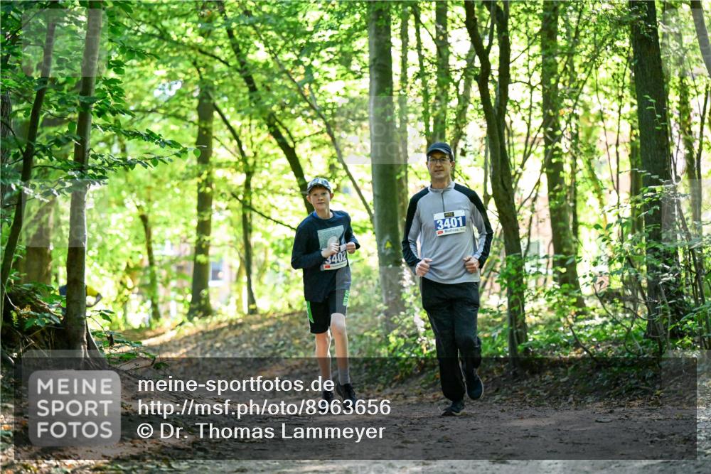 28.09.2025 - 33. Volkslauf durch das schöne Alstertal Dr. Thomas Lammeyer http://msf.ph/oto/8963656 28.09.2025 11:16:22 Laufen 3402, 3401 meine-sportfotos.de
