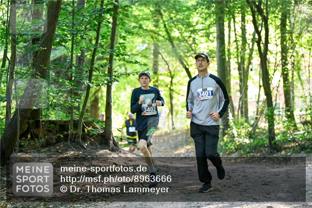 28.09.2025 - 33. Volkslauf durch das schöne Alstertal Dr. Thomas Lammeyer http://msf.ph/oto/8963666 28.09.2025 11:16:24 Laufen 3402, 3401 meine-sportfotos.de