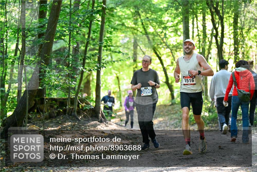 28.09.2025 - 33. Volkslauf durch das schöne Alstertal Dr. Thomas Lammeyer http://msf.ph/oto/8963688 28.09.2025 11:16:42 Laufen 3090, 1516 meine-sportfotos.de