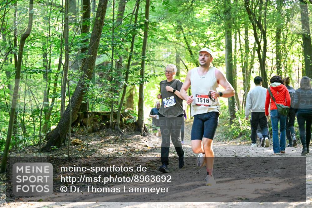 28.09.2025 - 33. Volkslauf durch das schöne Alstertal Dr. Thomas Lammeyer http://msf.ph/oto/8963692 28.09.2025 11:16:43 Laufen 3090, 1516 meine-sportfotos.de