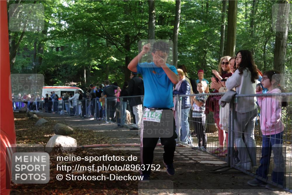 28.09.2025 - 33. Volkslauf durch das schöne Alstertal Strokosch-Dieckow http://msf.ph/oto/8963752 28.09.2025 11:06:55 Ziel 3173 meine-sportfotos.de