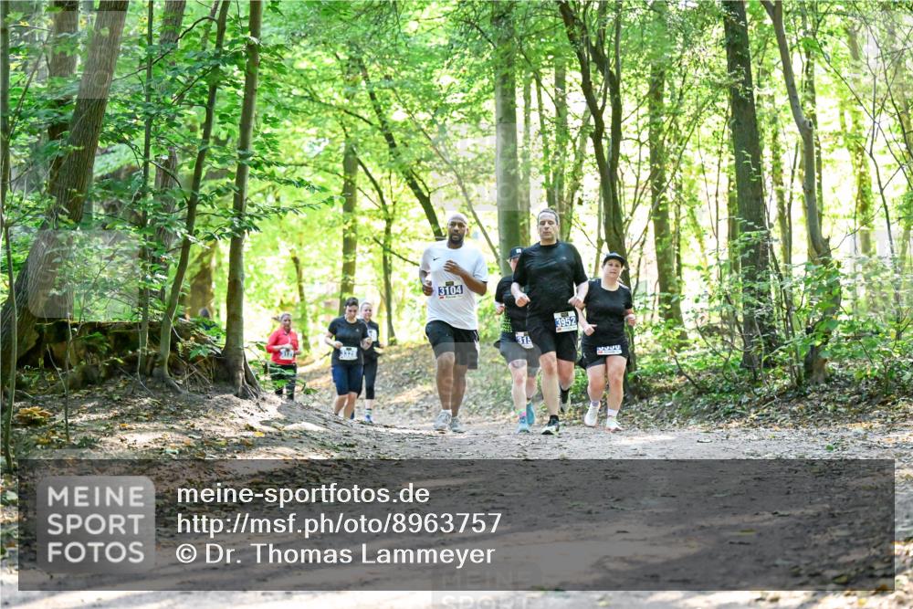 28.09.2025 - 33. Volkslauf durch das schöne Alstertal Dr. Thomas Lammeyer http://msf.ph/oto/8963757 28.09.2025 11:17:08 Laufen 3328, 3104, 3952, 3337 meine-sportfotos.de