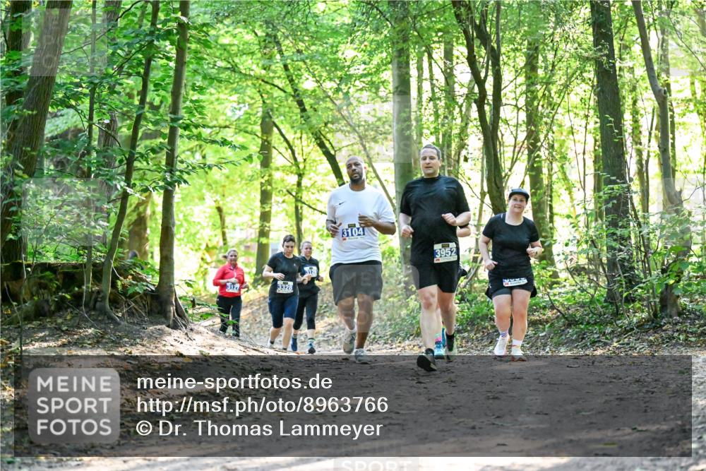 28.09.2025 - 33. Volkslauf durch das schöne Alstertal Dr. Thomas Lammeyer http://msf.ph/oto/8963766 28.09.2025 11:17:09 Laufen 3328, 3104, 3952 meine-sportfotos.de