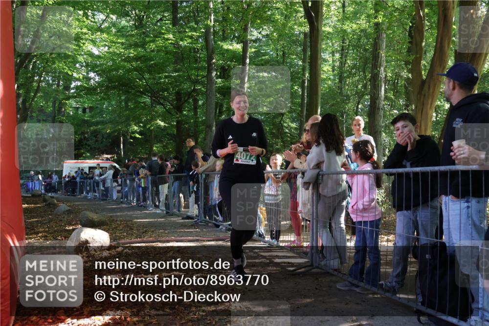28.09.2025 - 33. Volkslauf durch das schöne Alstertal Strokosch-Dieckow http://msf.ph/oto/8963770 28.09.2025 11:07:29 Ziel  meine-sportfotos.de