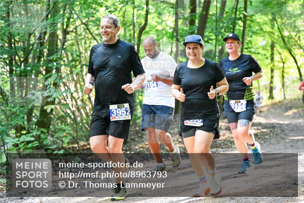 28.09.2025 - 33. Volkslauf durch das schöne Alstertal Dr. Thomas Lammeyer http://msf.ph/oto/8963793 28.09.2025 11:17:13 Laufen 3952, 31041, 3154 meine-sportfotos.de