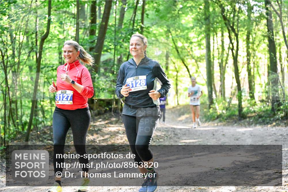 28.09.2025 - 33. Volkslauf durch das schöne Alstertal Dr. Thomas Lammeyer http://msf.ph/oto/8963820 28.09.2025 11:17:18 Laufen 3127, 3128 meine-sportfotos.de