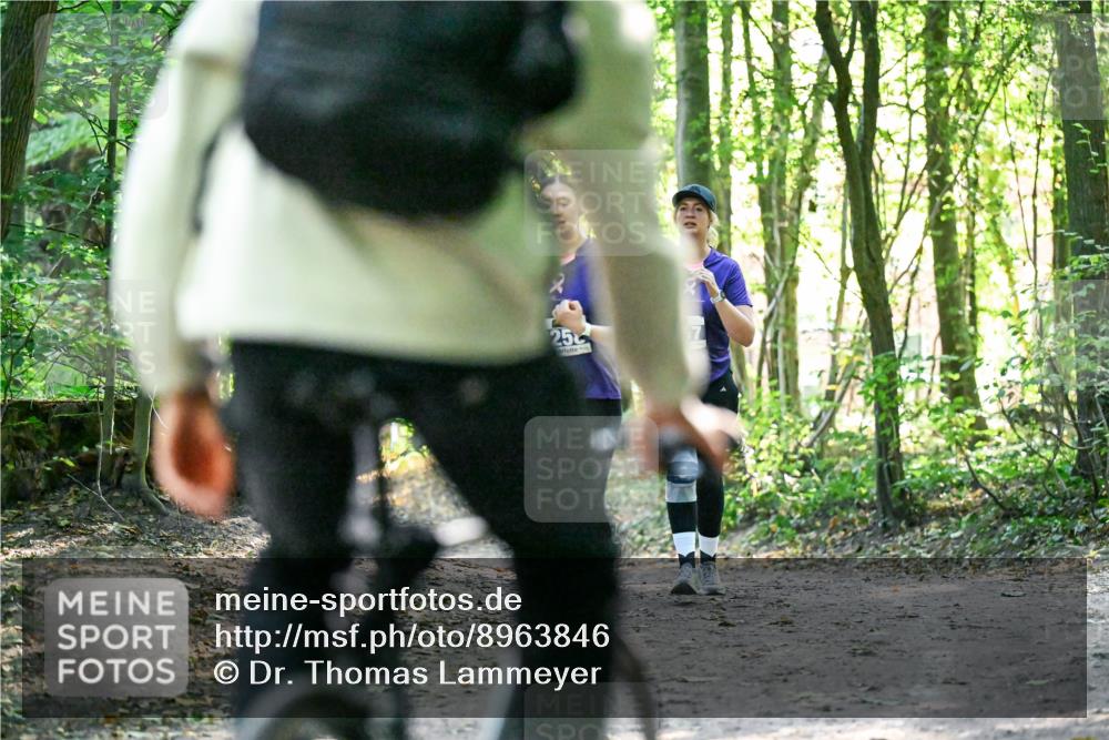 28.09.2025 - 33. Volkslauf durch das schöne Alstertal Dr. Thomas Lammeyer http://msf.ph/oto/8963846 28.09.2025 11:17:23 Laufen 25 meine-sportfotos.de