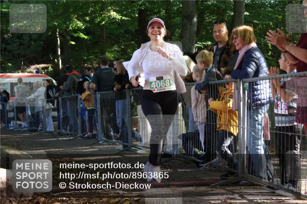 28.09.2025 - 33. Volkslauf durch das schöne Alstertal Strokosch-Dieckow http://msf.ph/oto/8963865 28.09.2025 11:08:41 Ziel 4068 meine-sportfotos.de
