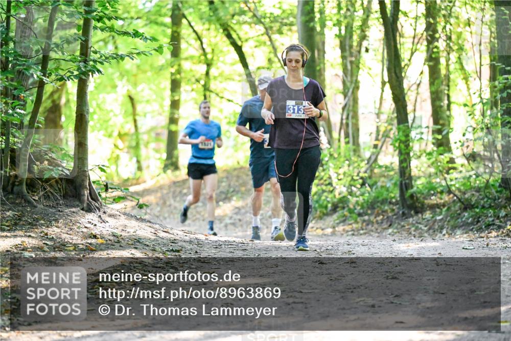 28.09.2025 - 33. Volkslauf durch das schöne Alstertal Dr. Thomas Lammeyer http://msf.ph/oto/8963869 28.09.2025 11:17:38 Laufen 1821, 1313 meine-sportfotos.de