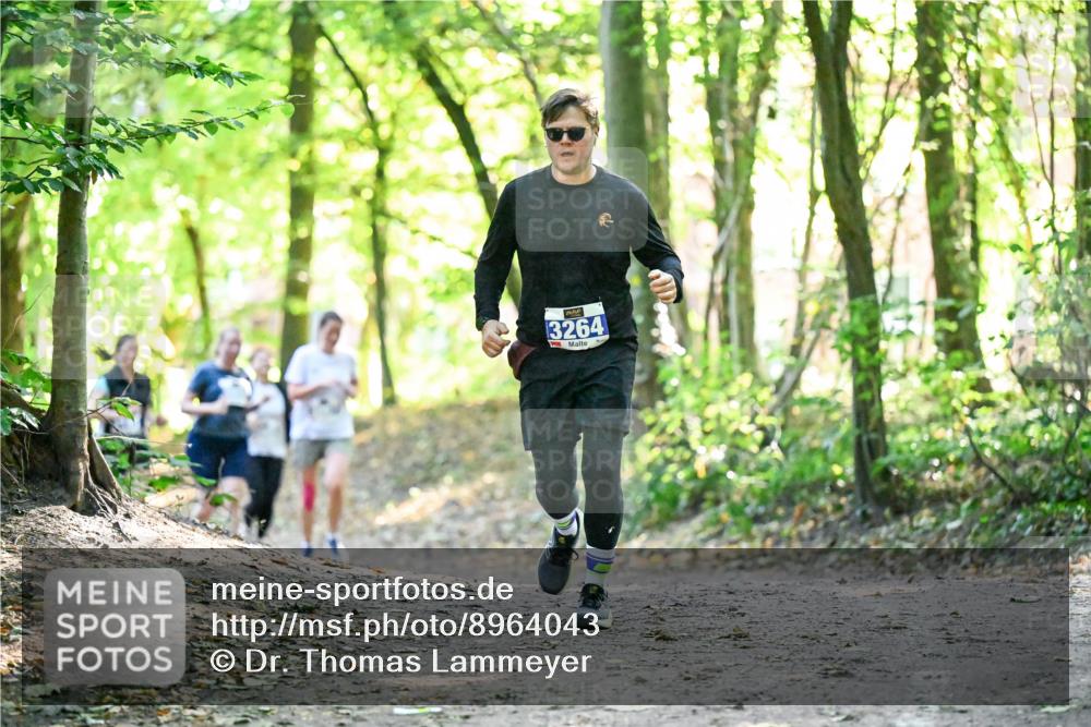 28.09.2025 - 33. Volkslauf durch das schöne Alstertal Dr. Thomas Lammeyer http://msf.ph/oto/8964043 28.09.2025 11:18:38 Laufen 3264 meine-sportfotos.de