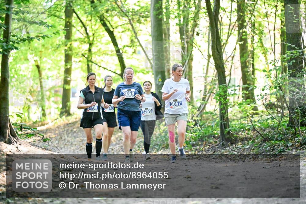 28.09.2025 - 33. Volkslauf durch das schöne Alstertal Dr. Thomas Lammeyer http://msf.ph/oto/8964055 28.09.2025 11:18:42 Laufen 3195, 3058, 13259, 3057 meine-sportfotos.de