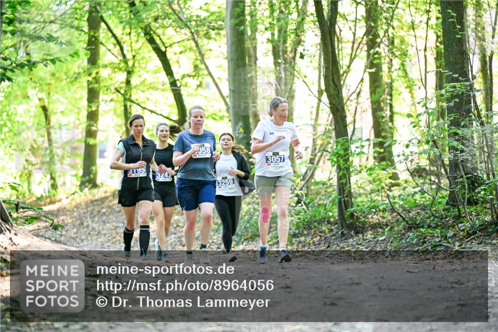 28.09.2025 - 33. Volkslauf durch das schöne Alstertal Dr. Thomas Lammeyer http://msf.ph/oto/8964056 28.09.2025 11:18:42 Laufen 3195, 3243, 58, 3259, 3057 meine-sportfotos.de