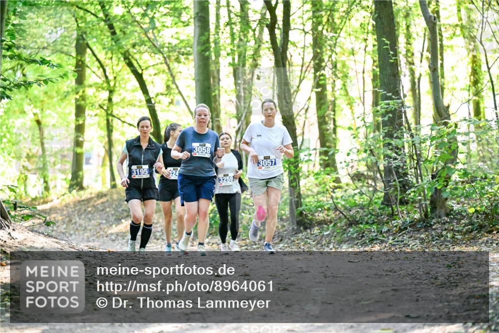 28.09.2025 - 33. Volkslauf durch das schöne Alstertal Dr. Thomas Lammeyer http://msf.ph/oto/8964061 28.09.2025 11:18:43 Laufen 3195, 2, 3058, 3259, 3057 meine-sportfotos.de