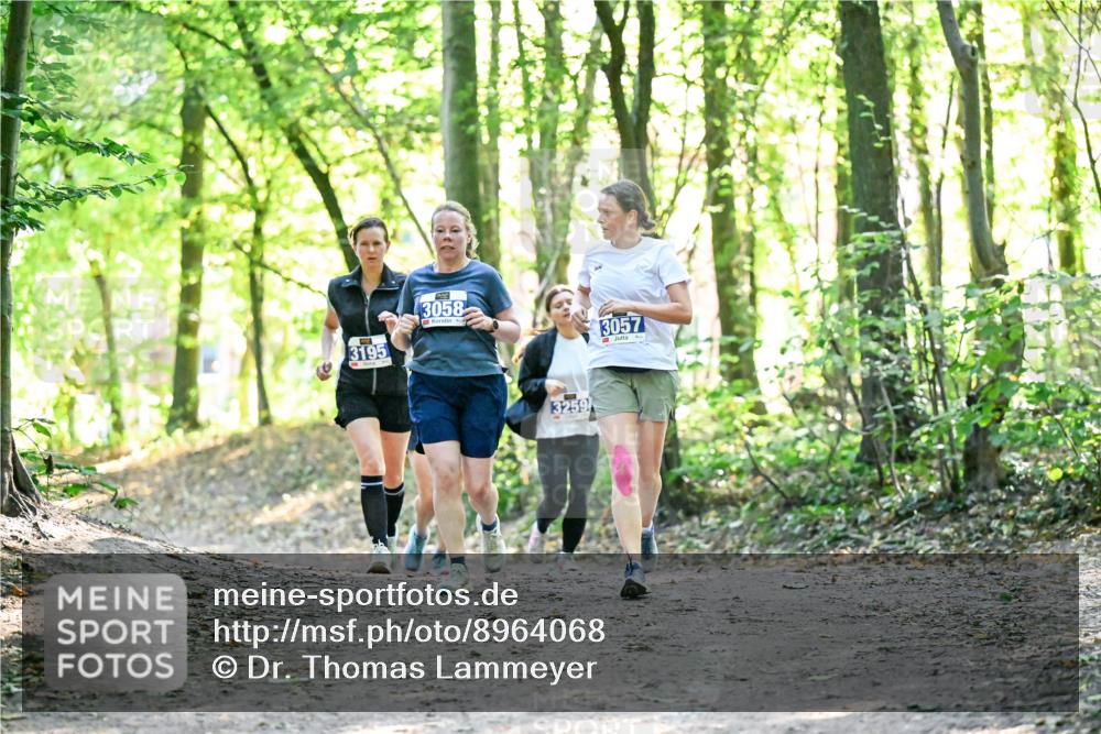 28.09.2025 - 33. Volkslauf durch das schöne Alstertal Dr. Thomas Lammeyer http://msf.ph/oto/8964068 28.09.2025 11:18:44 Laufen 3195, 3058, 3057, 3259 meine-sportfotos.de