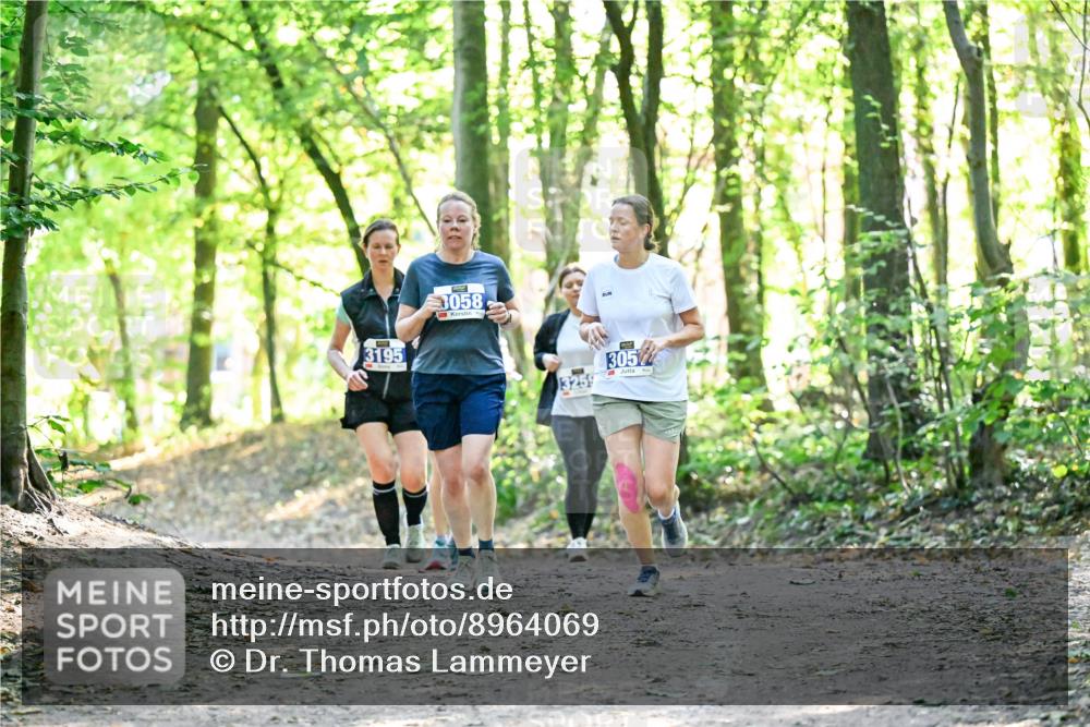 28.09.2025 - 33. Volkslauf durch das schöne Alstertal Dr. Thomas Lammeyer http://msf.ph/oto/8964069 28.09.2025 11:18:44 Laufen 3195, 3058, 3259, 3057 meine-sportfotos.de