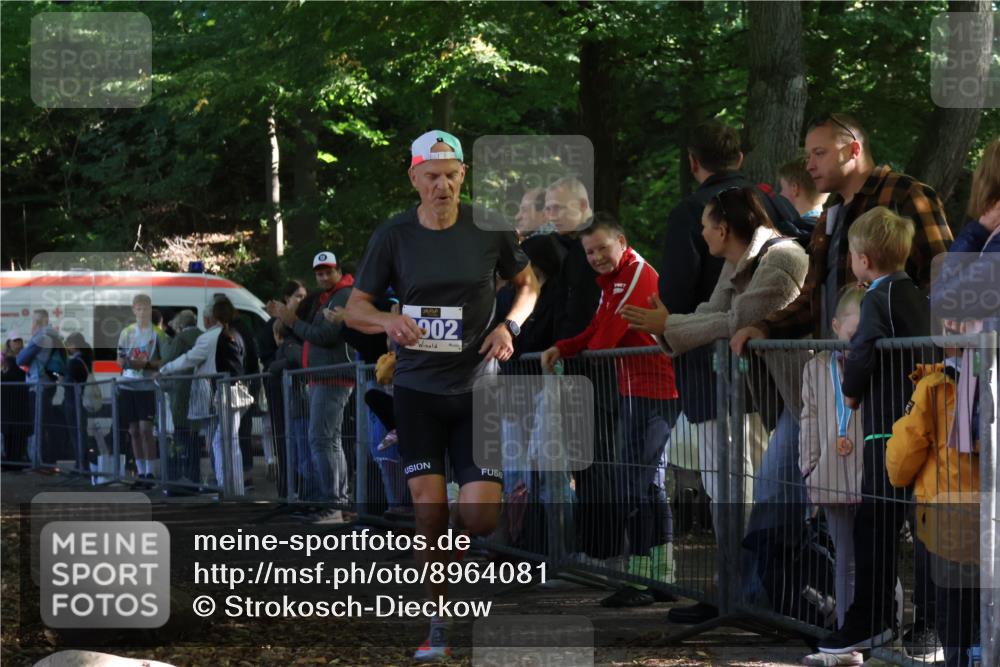 28.09.2025 - 33. Volkslauf durch das schöne Alstertal Strokosch-Dieckow http://msf.ph/oto/8964081 28.09.2025 11:10:16 Ziel 3902 meine-sportfotos.de