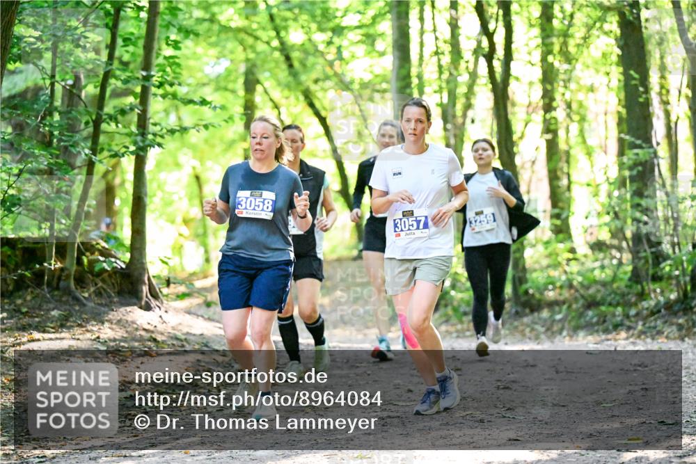 28.09.2025 - 33. Volkslauf durch das schöne Alstertal Dr. Thomas Lammeyer http://msf.ph/oto/8964084 28.09.2025 11:18:46 Laufen 3058, 3057, 3259 meine-sportfotos.de